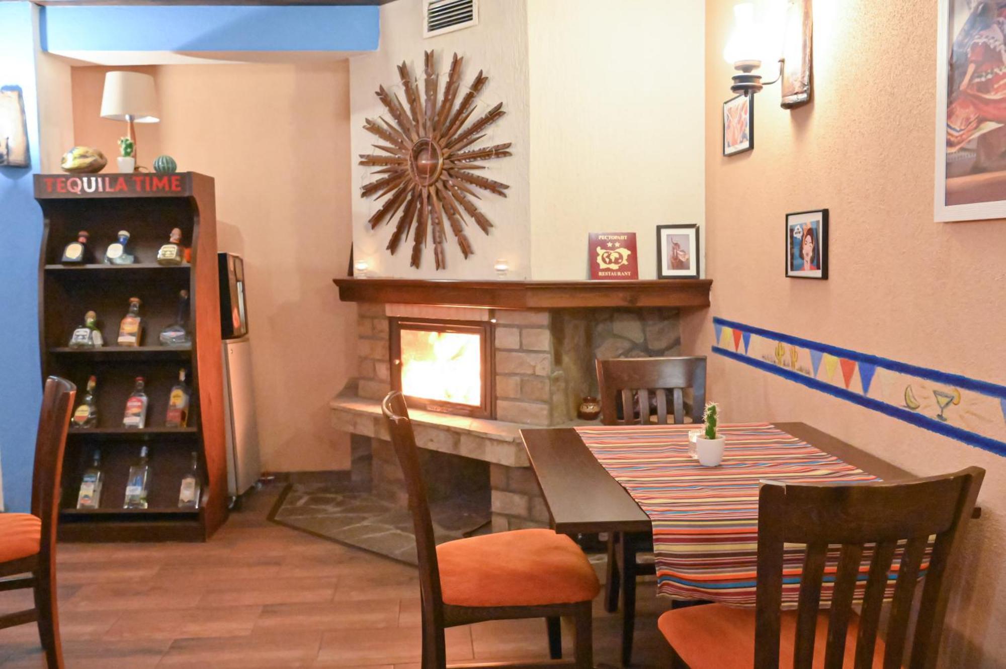בנסקו Hotel Ida מראה חיצוני תמונה